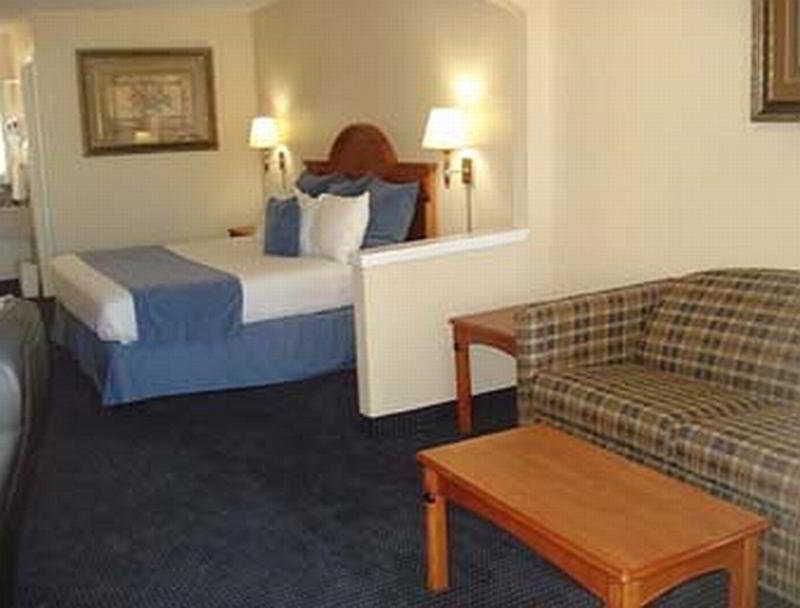 Отель Best Western Hobby Airport Хьюстон Экстерьер фото
